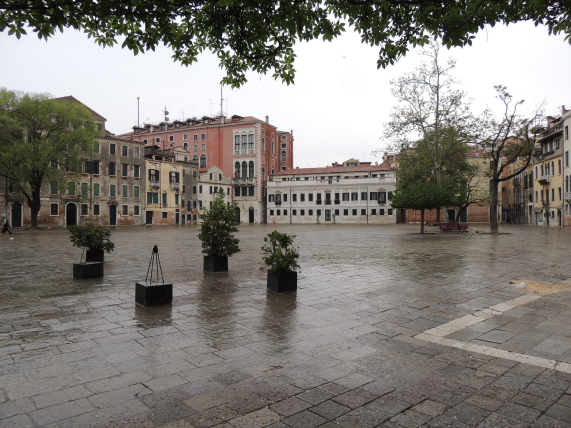 Campo San Polo e Palazzo Corner Mocenigo