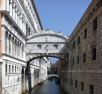 Ponte dei Sospiri dal Ponte della Paglia